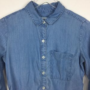 The Perfect Chambray Shirt | XS